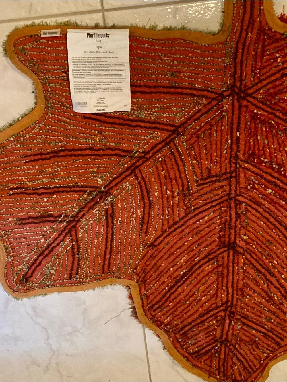 NWT Pier 1 leaf shaped autumnal  color shag accent rug